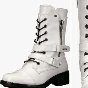 Carlos by Carlos Santana Combat Boots - 7